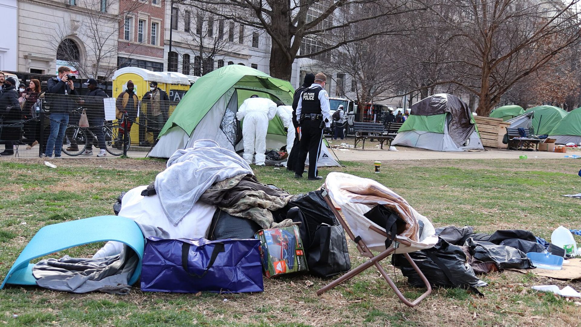 Senate Passes Florida Bill Banning Homeless People from Sleeping in ...